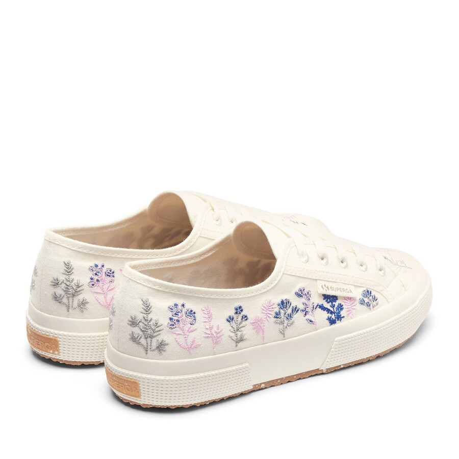 2750 broderie de fleurs biologiques